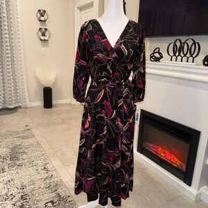 NWT DKNY Black and Pink Long Sleeve Dress Size 10